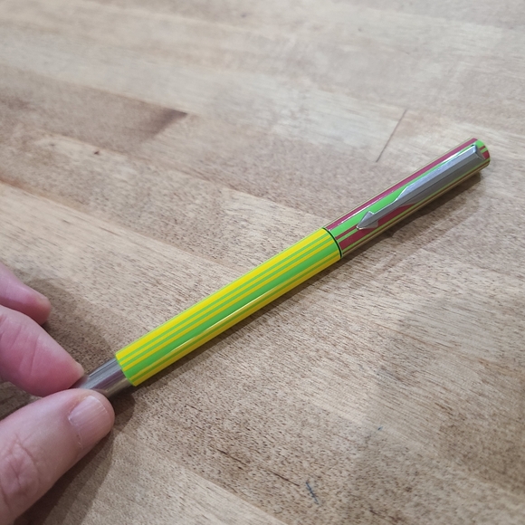 Vintage Parker Rollerball Striped Yellow and Pink Pen With M size Refill - Picture 2 of 8